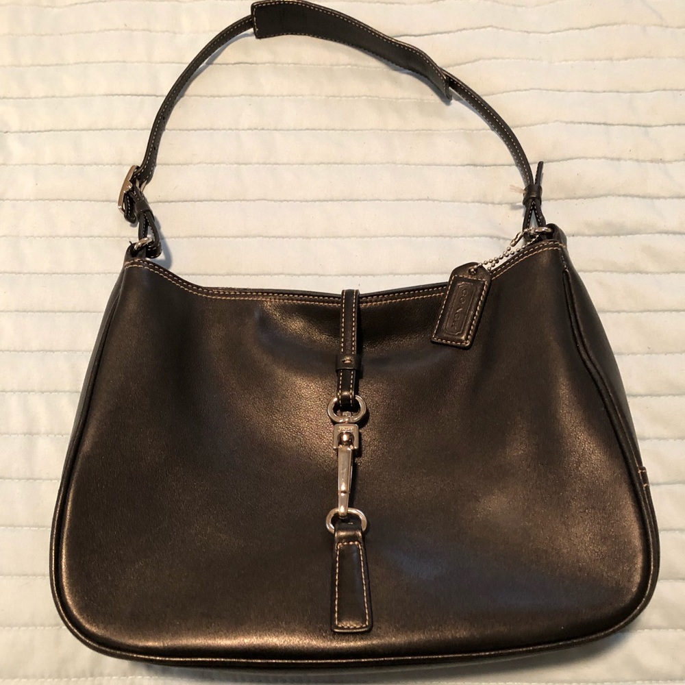 Underarm coach bag